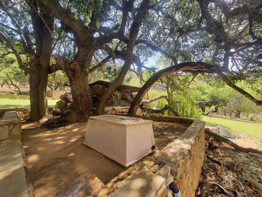Commercial Property for Sale in Hartbeespoort Rural North West